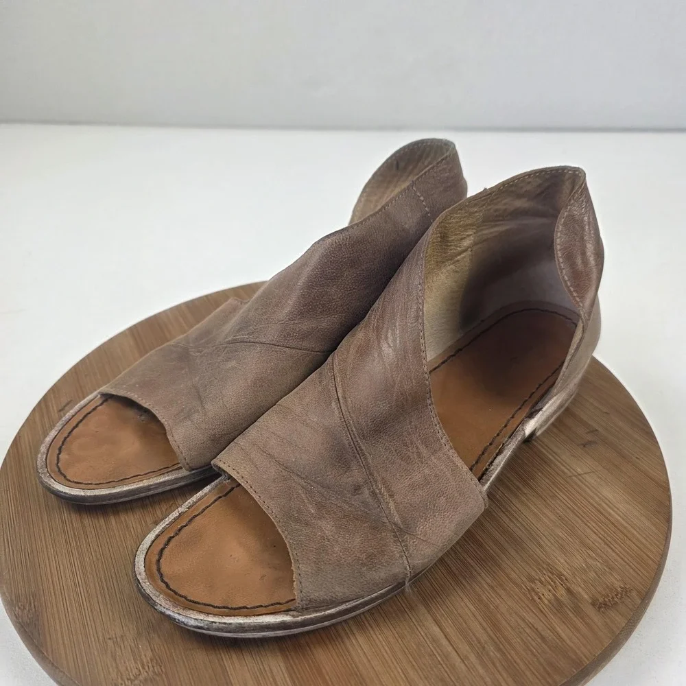 Free People Sandals Womens Size 9 Brown Leather Slip On Open Toe Low Block Heel